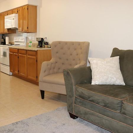 Hidden Emerald-Apartment With Kitchen And Laundry 莱克兰 外观 照片