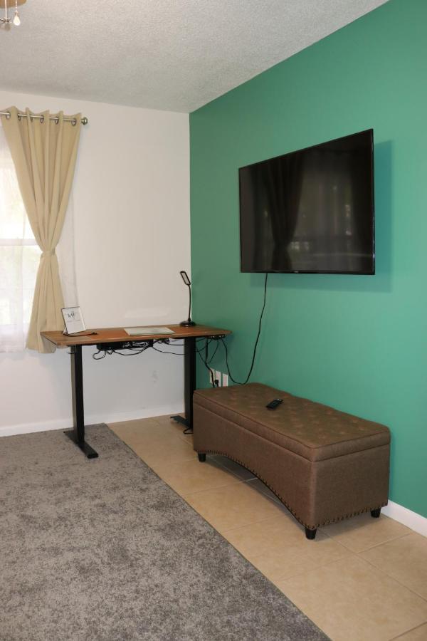 Hidden Emerald-Apartment With Kitchen And Laundry 莱克兰 外观 照片