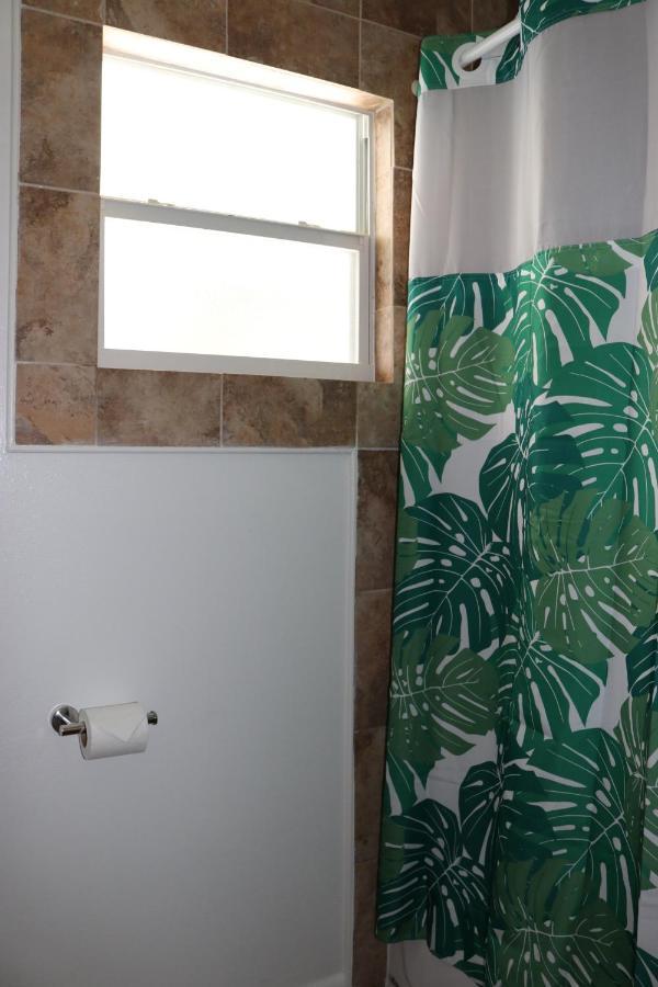 Hidden Emerald-Apartment With Kitchen And Laundry 莱克兰 外观 照片