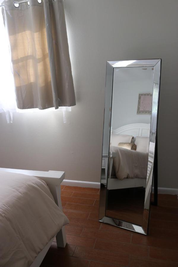 Hidden Emerald-Apartment With Kitchen And Laundry 莱克兰 外观 照片