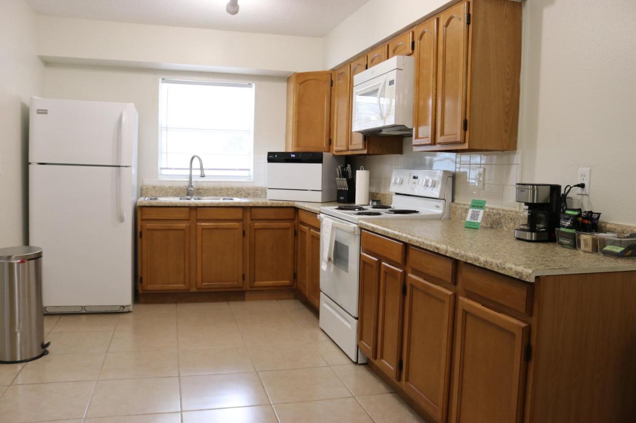 Hidden Emerald-Apartment With Kitchen And Laundry 莱克兰 外观 照片